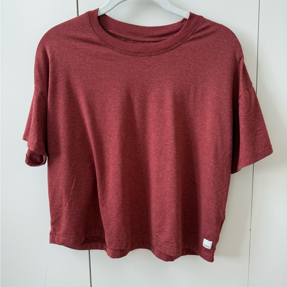 Vuori Energy Tee in currant heather
